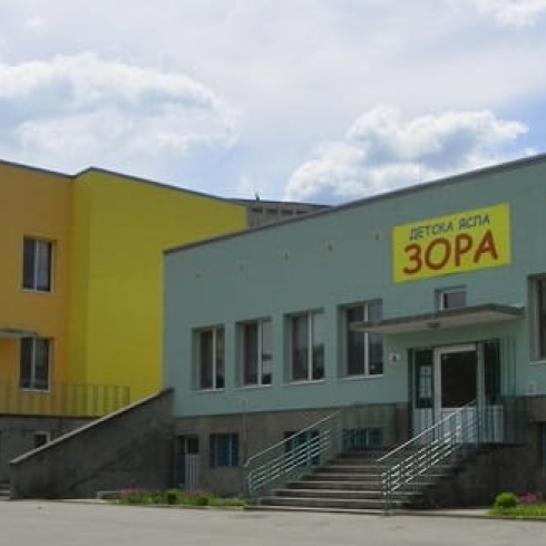 ДЯ_Зора